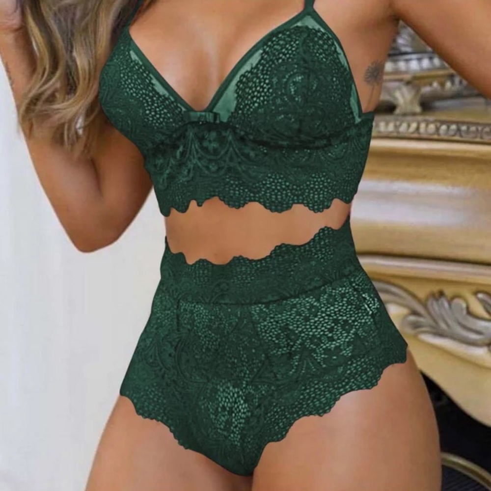 New Green Lace Large Bra & Panties Set